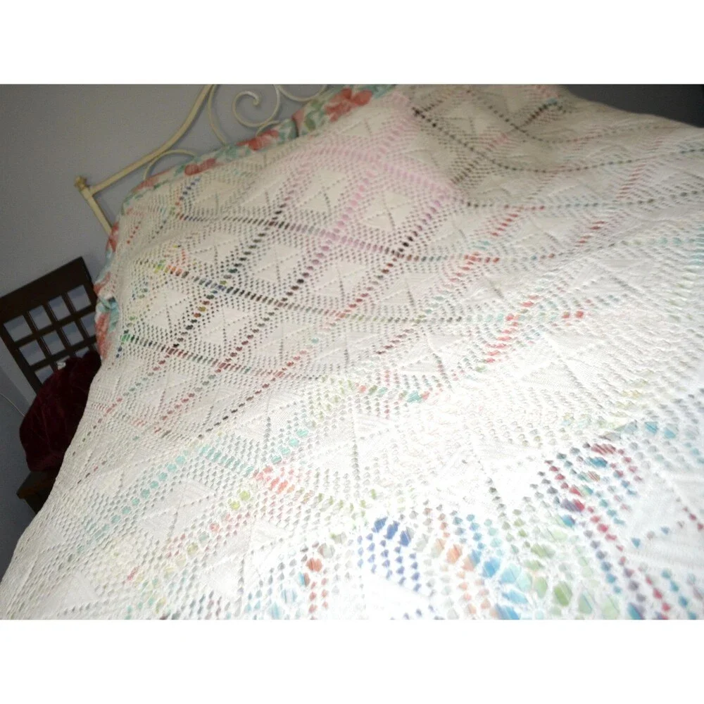 Vintage Crochet Bed Cover Twin Filet Border Cottagecore Shabby Chic Timeless